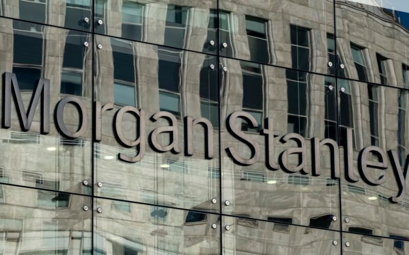 Morgan Stanley drops crypto fund restrictions for wealth clients