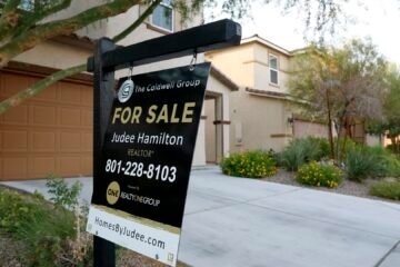 Low mortgage rates push home sales higher in September