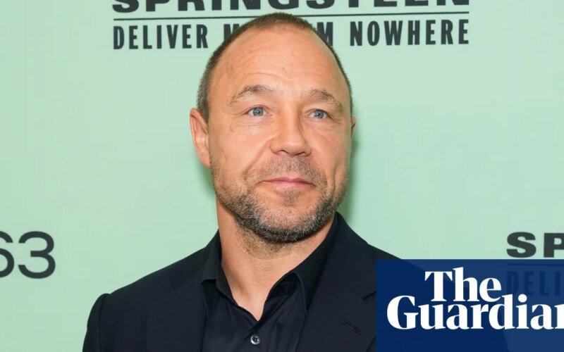 Teenage star Stephen Graham launches a global project asking parents to write to their children books