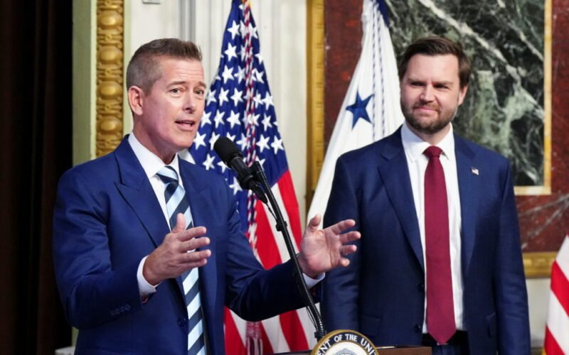 Watch: Duffy warns of holiday travel disruptions if lockdown doesn’t end soon