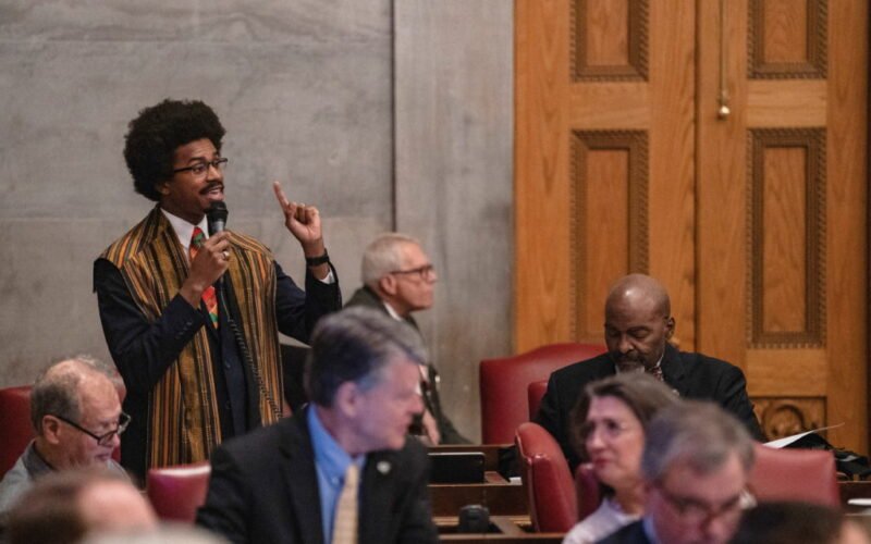 ‘Tennessee Three’ Democrat announces bid for Congress against longtime Memphis representative