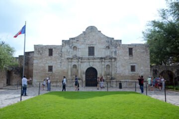 The head of the Alamo Historic Site resigns after a top Texas Republican criticizes her views