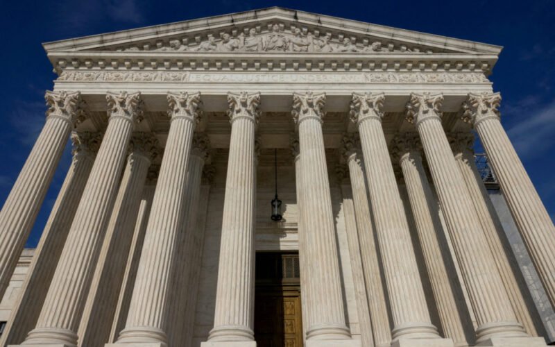 The Trump administration asks the Supreme Court to allow it to remove the head of the US Copyright Office