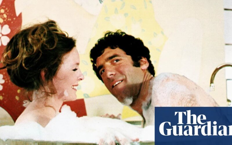 Elliott Gould recalls Diane Keaton – ‘We snuck into the bush and she said, ‘This is called bluffing.'” | Diane Keaton