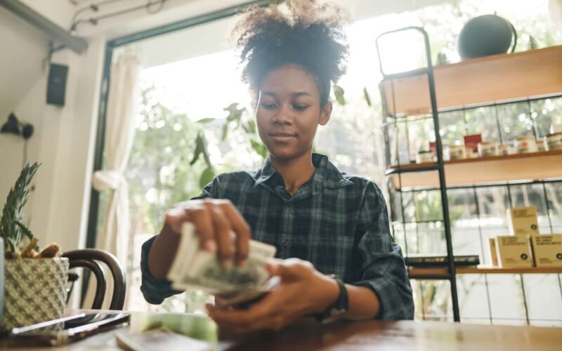 Here’s what saving $5 a day for 10 years can do for your savings