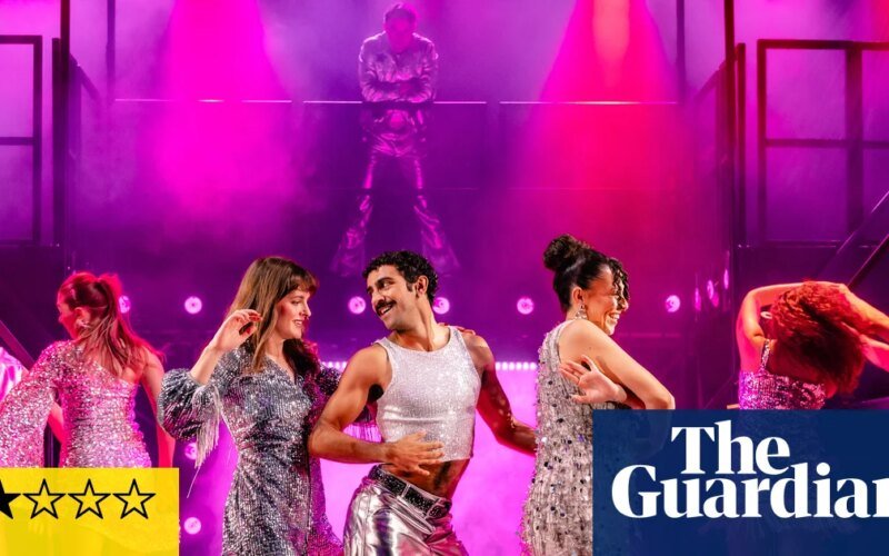 Get Down Tonight Review β The story of KC and the Sunshine Band fades into somber meta-music | stage