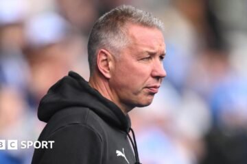 Darren Ferguson: Peterborough United sacks its coach after defeat to Blackpool