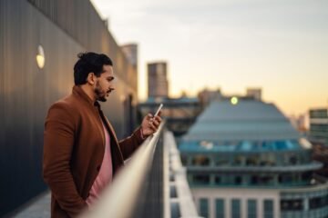 How to Earn Passive Income (and Risks)