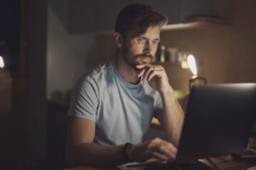 How to manage crypto volatility