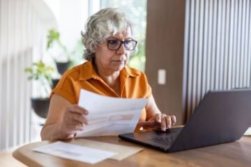 This is one of the most common pieces of advice about Social Security, but only 10% of Americans say they would follow it