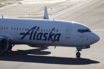 An IT outage at Alaska Airlines grounded flights again for several hours