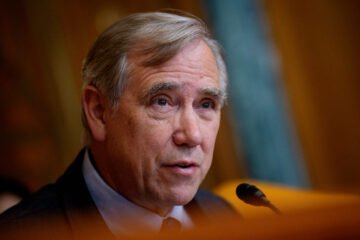 WATCH: Sen. Merkley delivers marathon speech overnight to protest Trump during lockdown