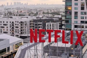 Netflix stock segments; Intuitive surgical pops after profits