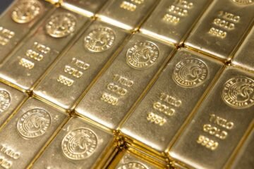 Gold falls from record high with biggest one-day drop in 12 years