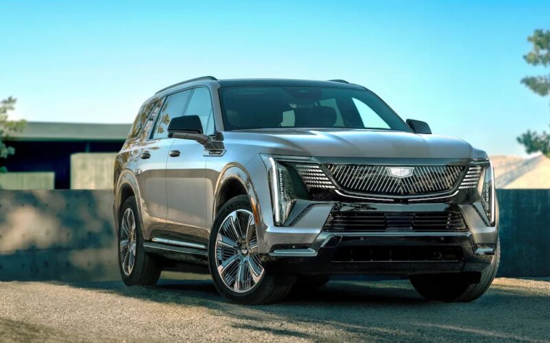 Kelley Blue Book Report: New-Vehicle Average Transaction Price Hits Record High in September, Surges Past $50,000 for the First Time Ever