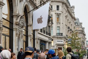Apple loses UK App Store monopoly case, penalty might near $2 billion