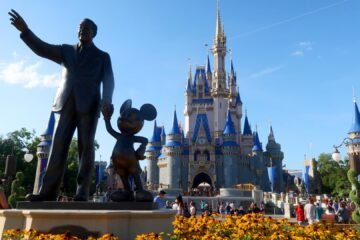 Disney (DIS) Q4 2025 earnings