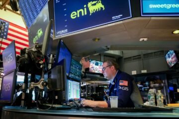 Stock futures decline after US government shutdown ends; Dow Jones slides after record close