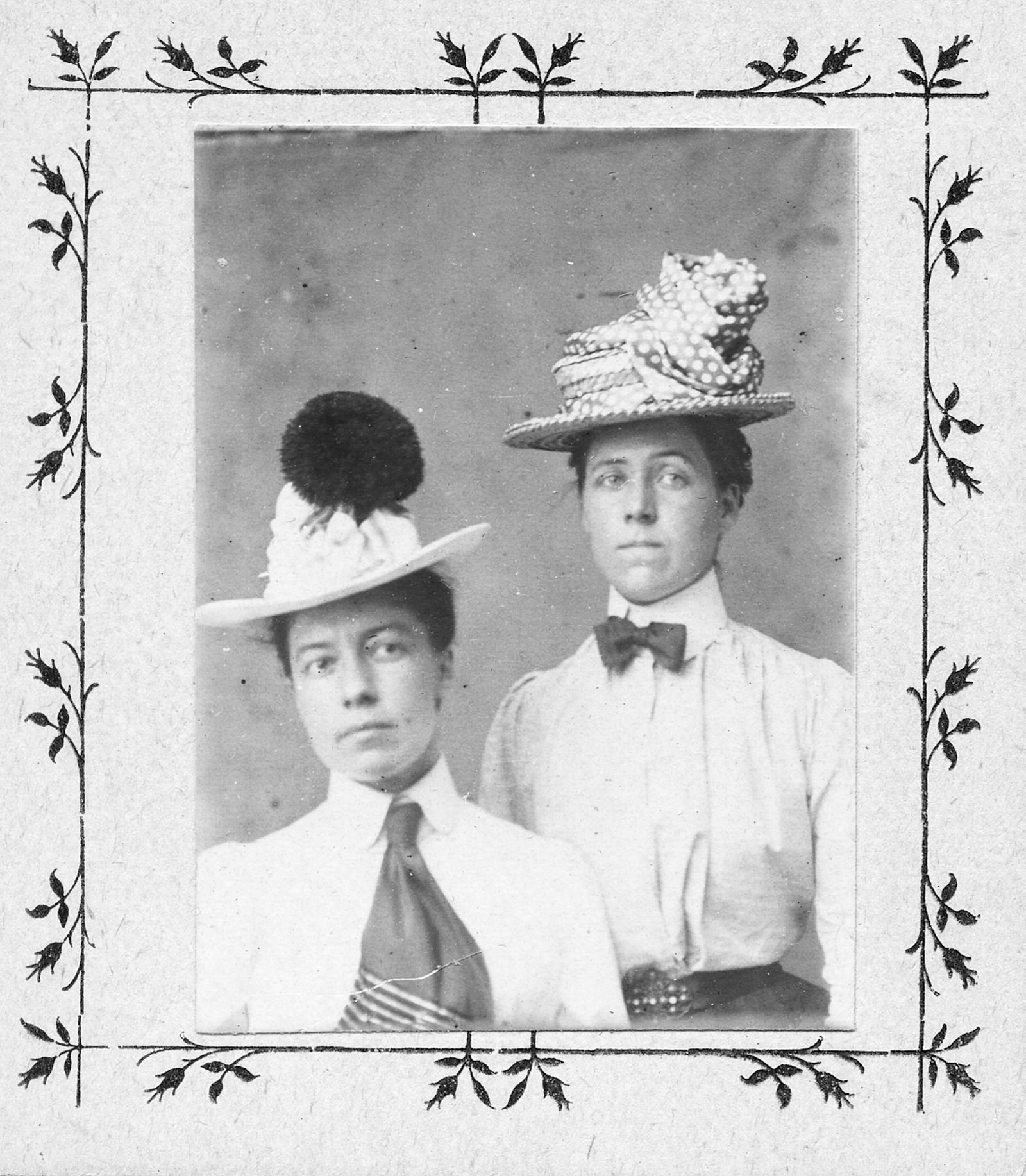 Portrait of two Victoria women.