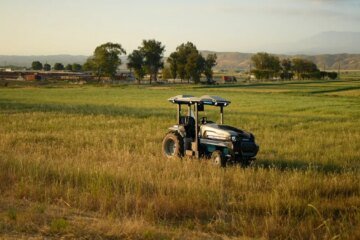 Monarch Tractor Company sued over tractors that were unable to operate independently