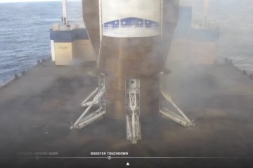 Blue Origin makes the first landing of a New Glenn rocket and launches a NASA spacecraft