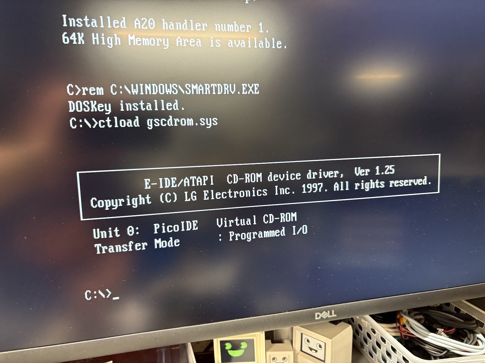 The venerable oakcdrom.sys being loaded