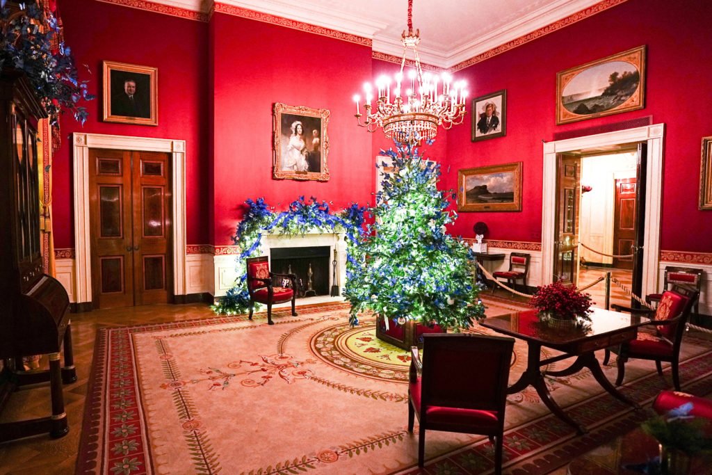White House Christmas decorations press preview
