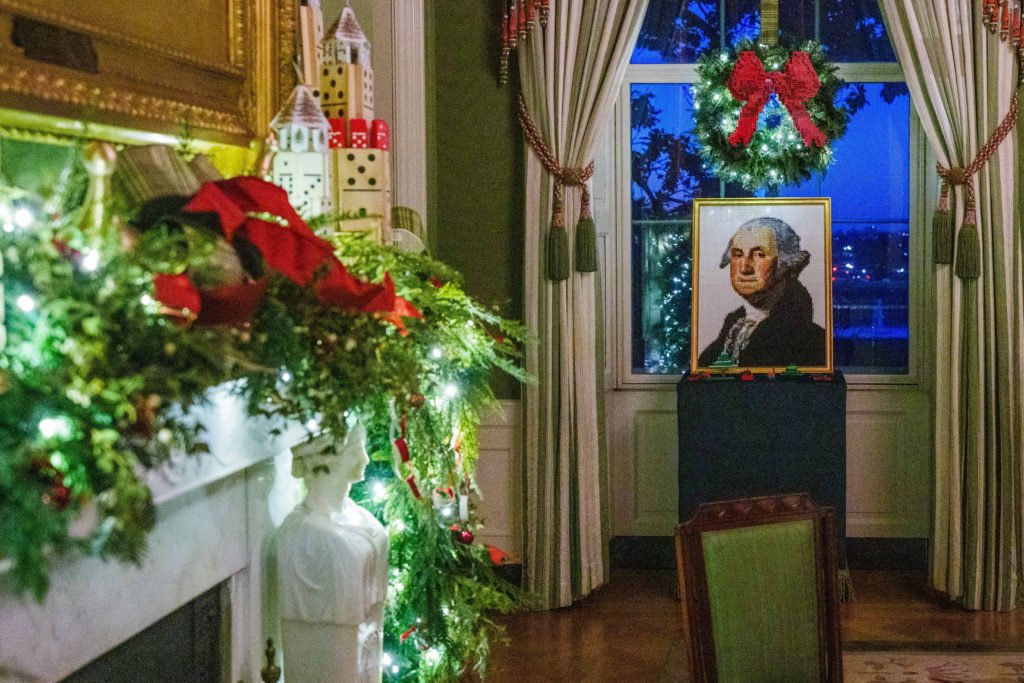 White House Christmas decorations press preview