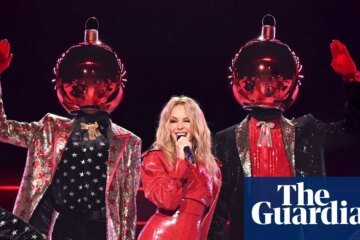 Kylie Minogue has 11th UK album as Christmas No. 1 race heats up | Kylie Minogue