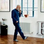 How to set up a smartphone for your elderly loved ones