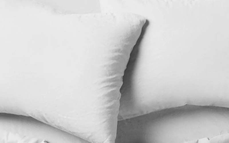Tuft & Needle offers a free pillow set with the purchase of a mattress