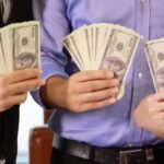 No shares in company, but 550 employees received a $240 million gift from their owner for staying with him through tough times