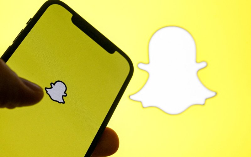 Snapchat launches year-end summaries