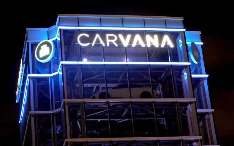Carvana shares fell 14% following short-selling accusations