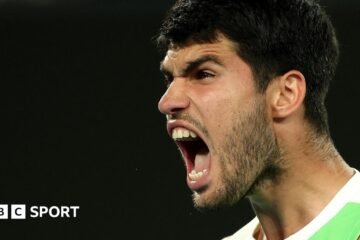 Australian Open 2026 results: Carlos Alcaraz defeats Alex de Minaur and advances to the semi-finals
