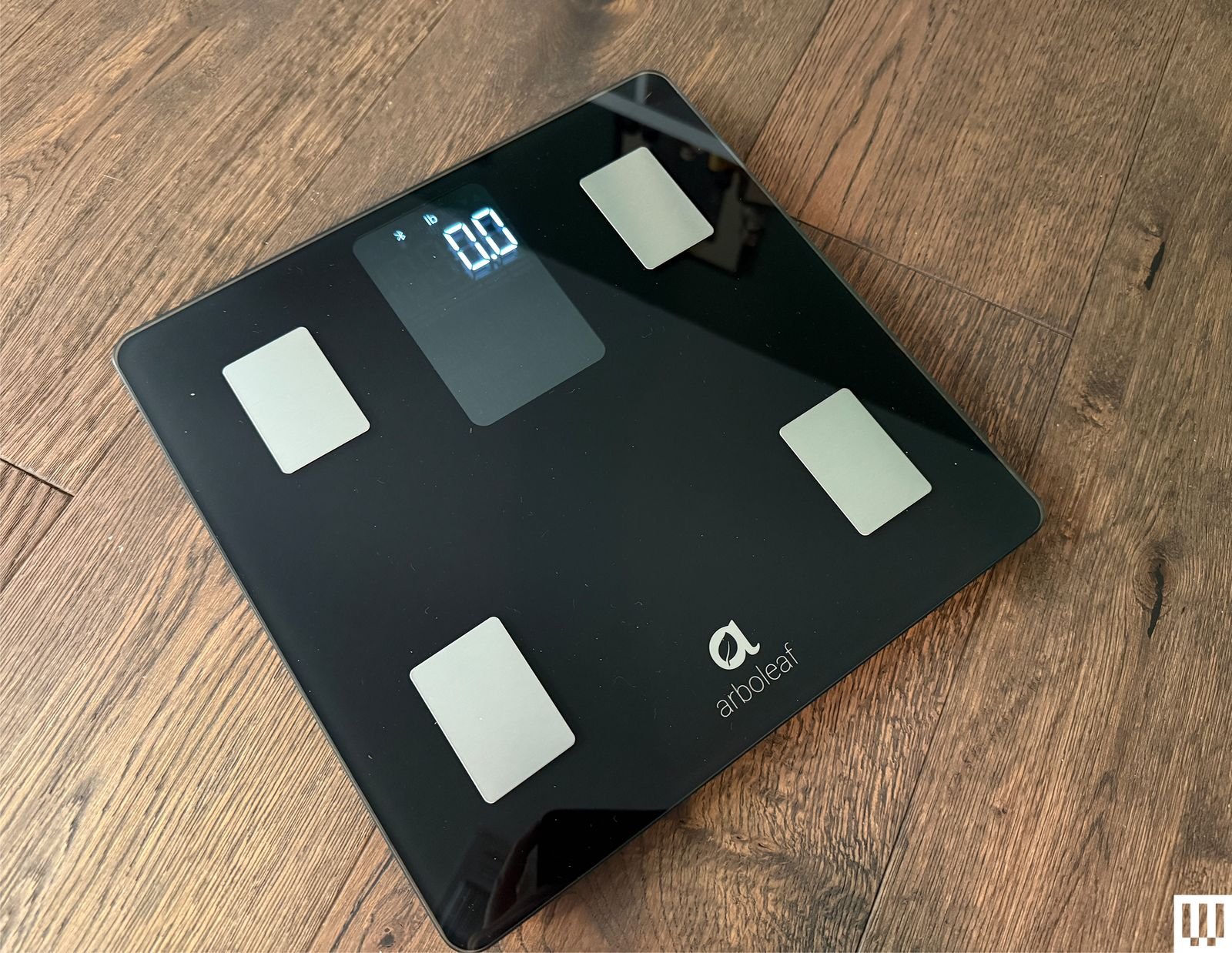 Black digital scale with small display