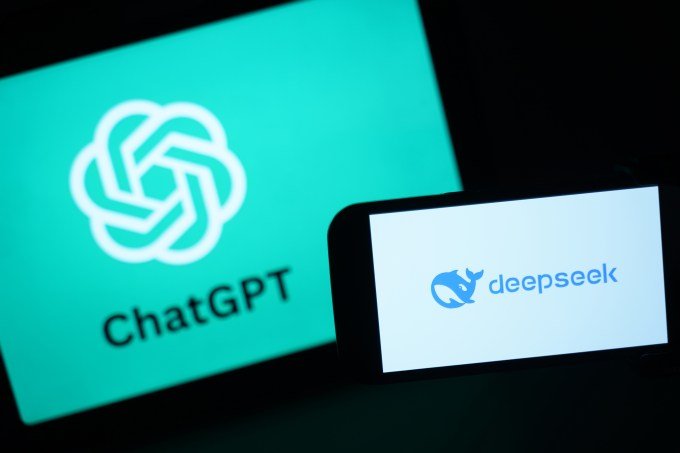 In this illustration, the DeepSeek logo appears next to the Chat GPT logo on the phone.