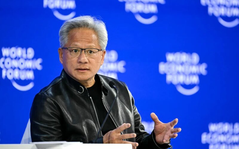 Tech CEOs brag and argue about AI at Davos