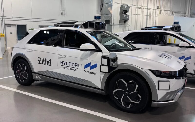 Motional is putting AI at the center of its robotics reboot as it targets 2026 for driverless service