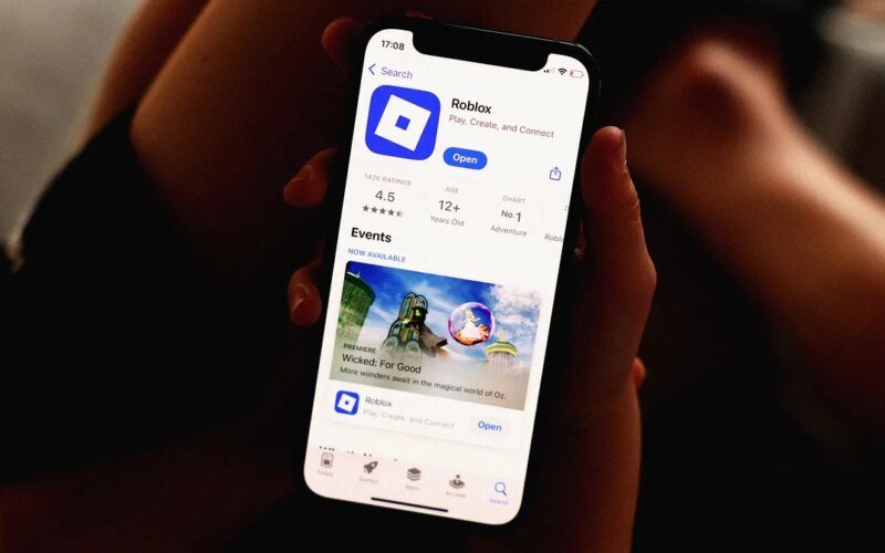 Roblox’s AI-powered age verification is a complete mess