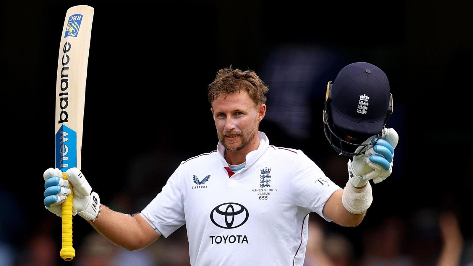 Joe Root celebrates his century