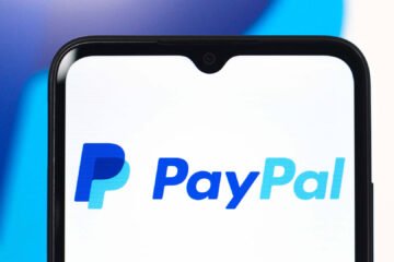 PayPal pops nearly 7% on report Stripe is weighing an acquisition