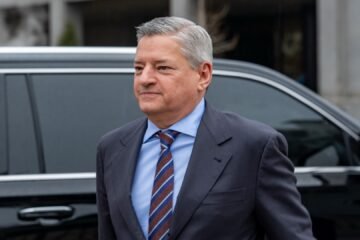 Netflix abandons Warner Bros. deal Discovery after Paramount’s offering was deemed superior