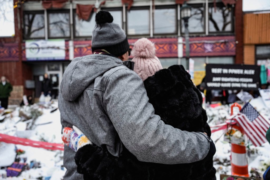 A memorial honoring Alex Peretti and Renee Nicole Goode, in Minneapolis
