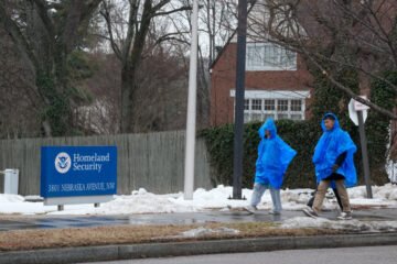 Partial government shutdown continues amid immigration control battle