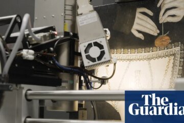 Hidden details found in Anne Boleyn’s portrait served as ‘disproven magic’, historians say | Ownership