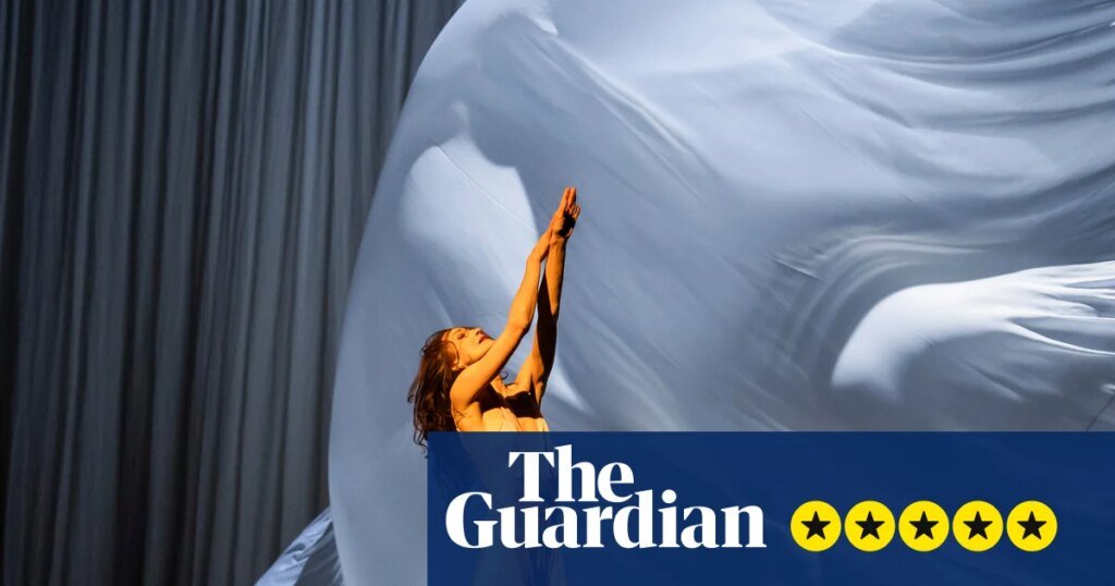 Sweet Mambo Review – Pina Bausch’s Hilarious Valentine’s Day Is the Stuff of Dreams | platform