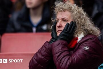 Women’s Super League: Why are clubs facing a four-week break?