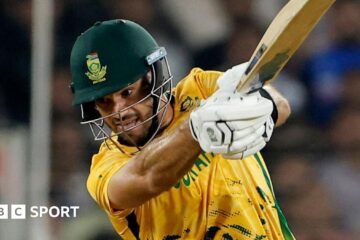 T20 World Cup: South Africa race to victory over New Zealand as Aiden Markram cruises unbeaten