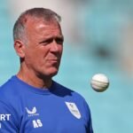Alec Stewart says cricketers need to know the right time to drink